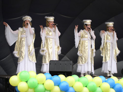 В Тушино как и на открытии ярмарки в Алексеевском районе выступали артисты ансамбля «Гостья»