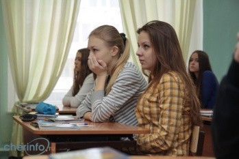 Череповецкие учителя с сомнением отнеслись к идее не проверять грамотность при написании сочинений