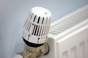  На данный момент отопление и горячая вода подключены во все 77 домов Фото: http://obogreem.by/ 