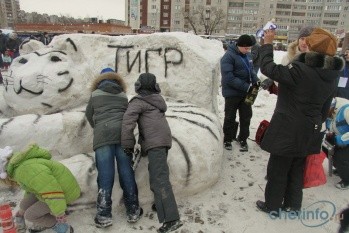 В этом году конкурс ледовых и снежных скульптур переместится с площади Химиков на обновленную площадь Революции