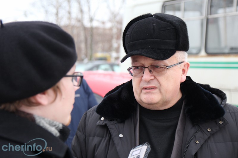 Василий Семичев пообещал подрядчикам разговор «по-плохому», если они оперативно не уберут снег с улиц