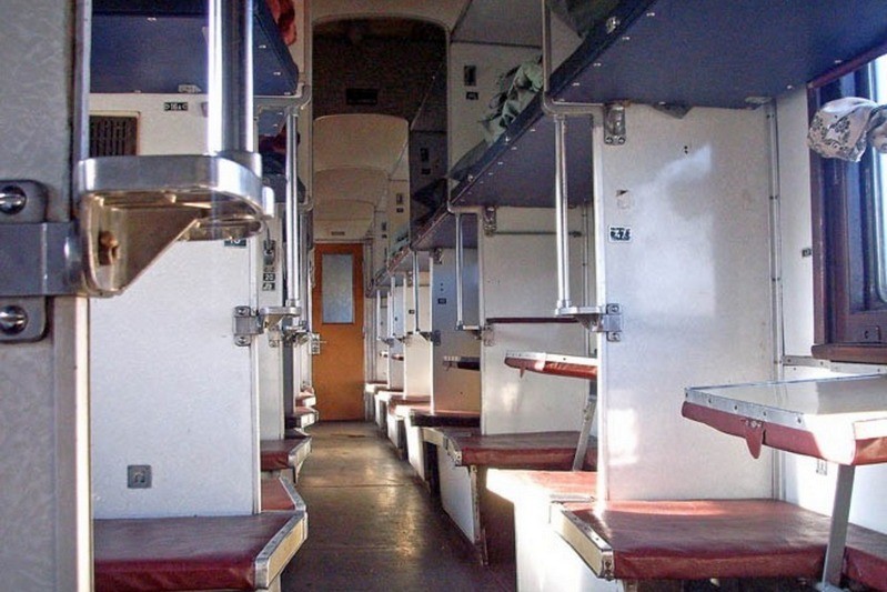  Вместо электричек жителям области предлагают воспользоваться «сидячими» вагонами в обычных поездах Фото: http://gorodkerch.com 