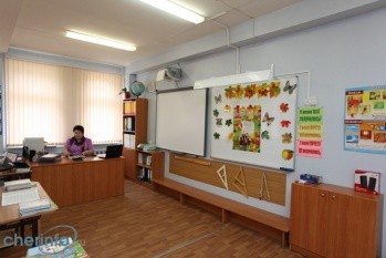 В школах Череповца сейчас продолжается дистанционное обучение