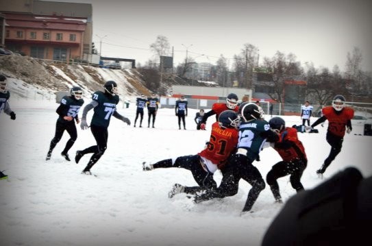  Первый кубок турнира «Snow Bowl-2015» отправился в Череповец Фото: karelinform.ru 