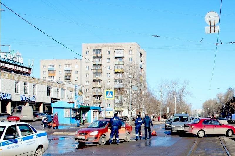  Водитель, сбивший пешехода на Советском проспекте, объяснил, что его ослепило солнце, и он не увидел женщину Фото: отдел ГИБДД 