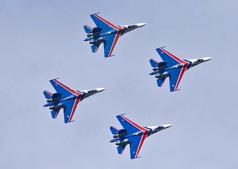  10 лет назад «Русские витязи» уже давали авиапредставление в Череповце Фото: http://gic3.mycdn.me/ 