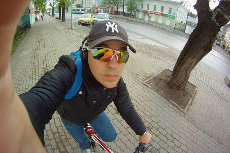 Дмитрий Романов проехал весь путь от дома до работы на велосипеде и выложил отчет в интернет