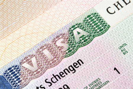  С 14 сентября в России начали действовать новые правила оформления шенгенских виз Фото: padarozhnik.com 