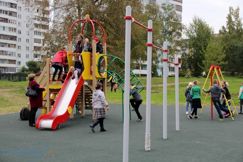 В Череповце появилась первая детская площадка, построенная по инициативе  горожан на средства «Народного бюджета»