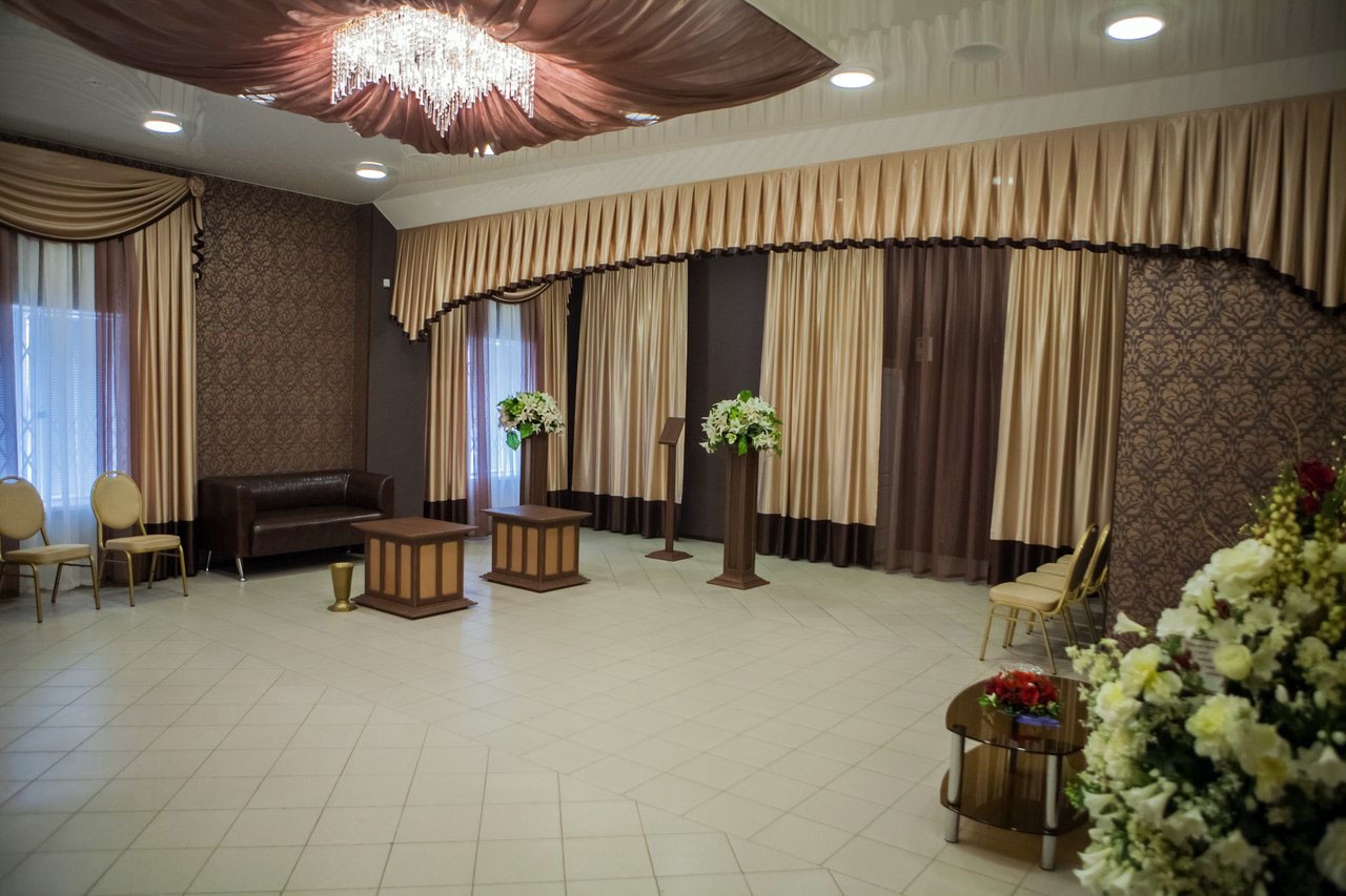  В похоронном доме будет два прощальных зала, отделанных мрамором Фото: ritual-salda.ru 