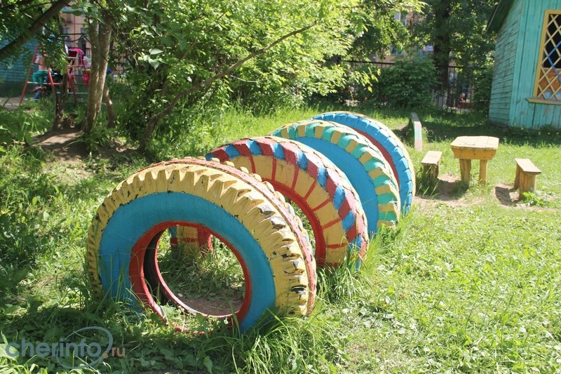 В детских садах Череповца запретили использовать на игровых площадках  старые автомобильные покрышки