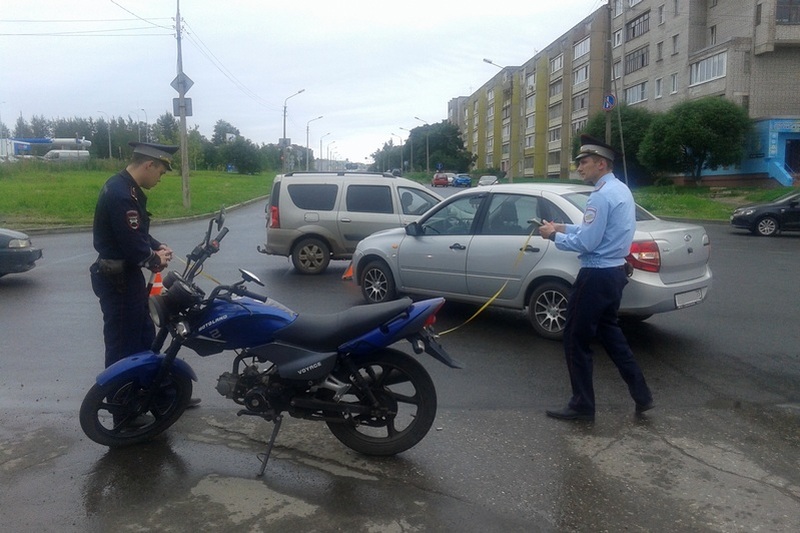 Попал на мотоцикле в дтп без прав