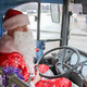 Дед Мороз в автобусе