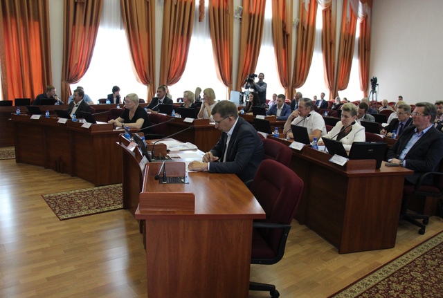 Депутаты череповецкой городской думы. Решение череповецкой городской думы. Депутат череповецкой городской думы карабанов. Областная дума в вологде. Депутаты череповца.