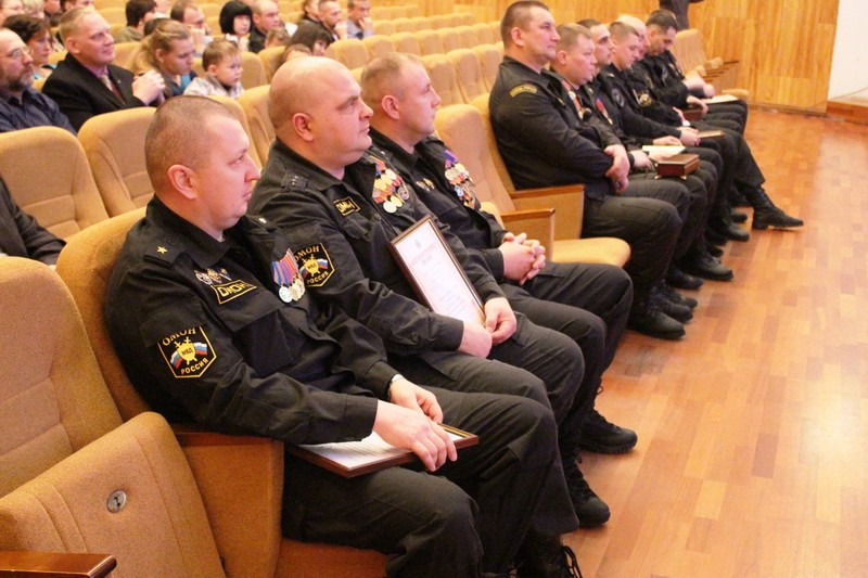 Какой график в омоне Череповецкий ОМОН отметил 20-летний юбилей