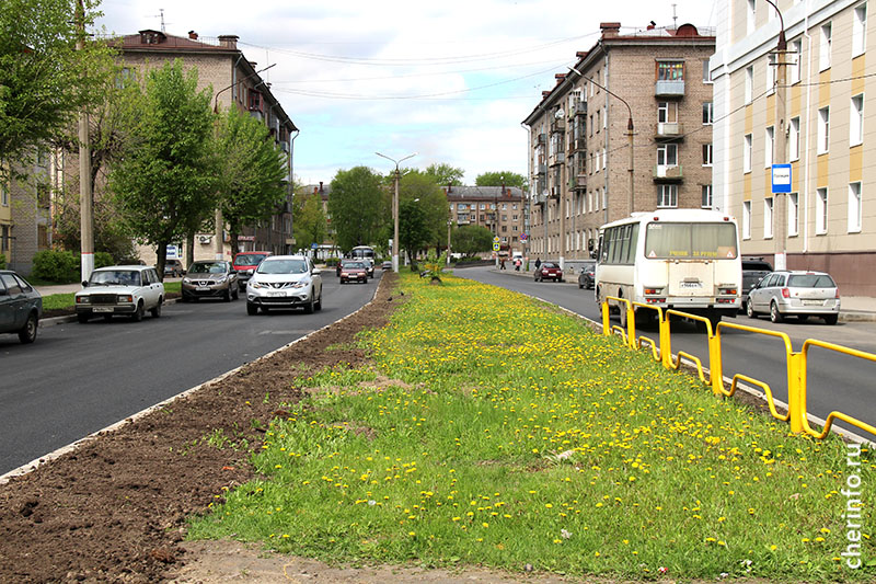 Фото улиц череповца. Проспект Строителей Череповец. Улица Строителей Череповец. Сквер проспекта Строителей Череповец. Проспект Строителей 20 Череповец.