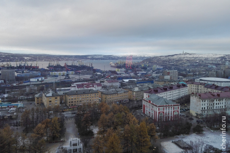 Вид на Мурманск из гостиницы "Азимут"