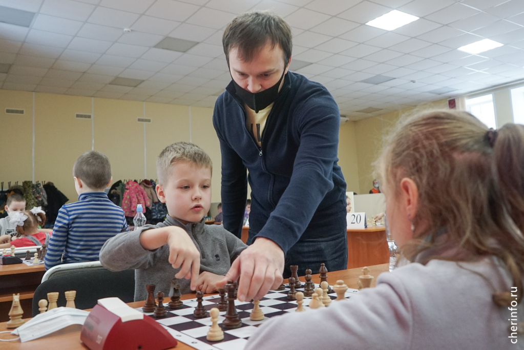 Гроссмейстер Александр Рахманов: «Я благодарен „Ходу королевы“ за новую  популярность шахмат»