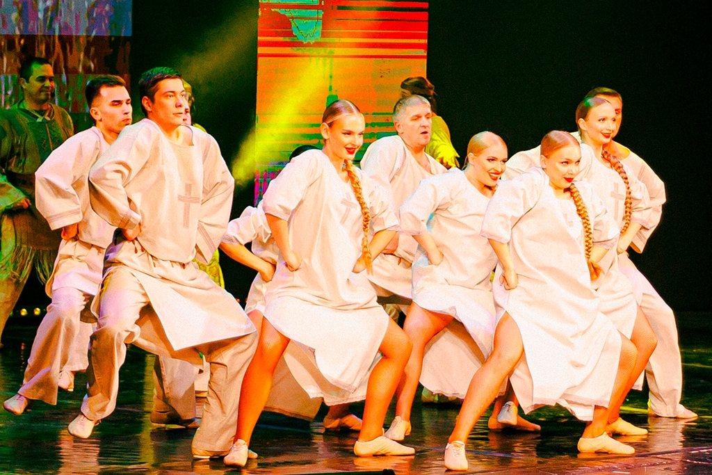 Фото: Ансамбль "ЧереповецЪ", ВК Новости Черинфо